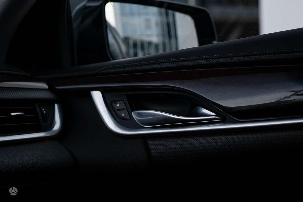 Cadillac XTS, 3.6 l., sedanas