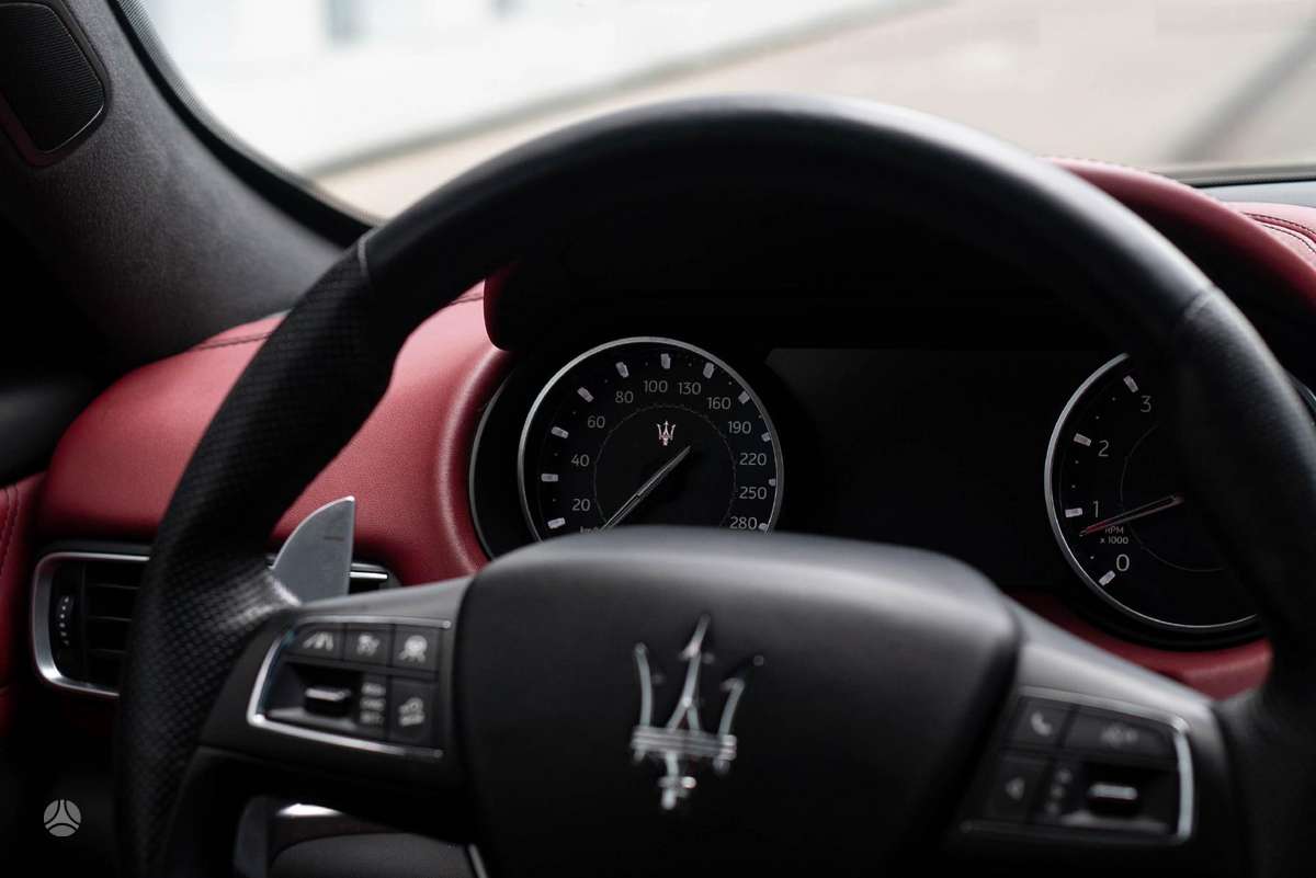 Maserati Levante, 3.0 l., off-road / crossover