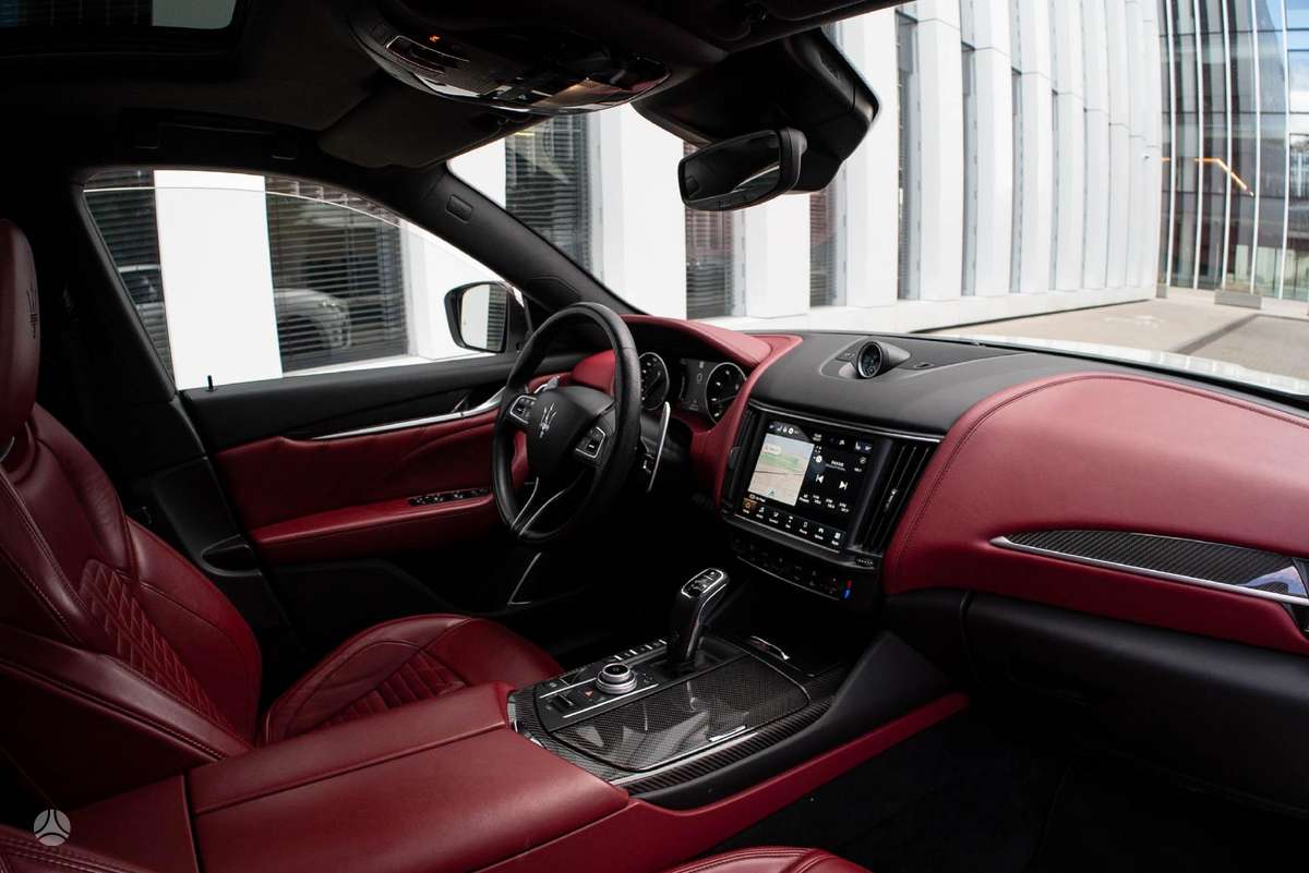Maserati Levante, 3.0 l., off-road / crossover