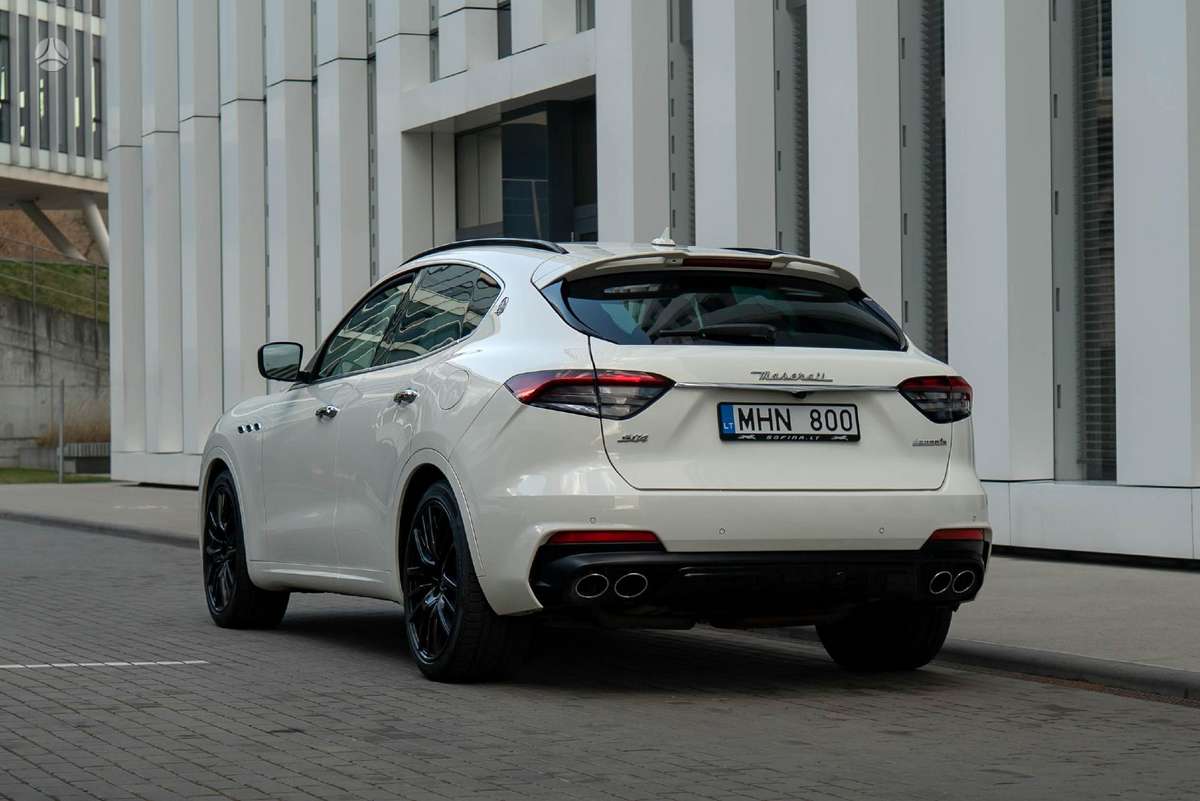Maserati Levante, 3.0 l., off-road / crossover
