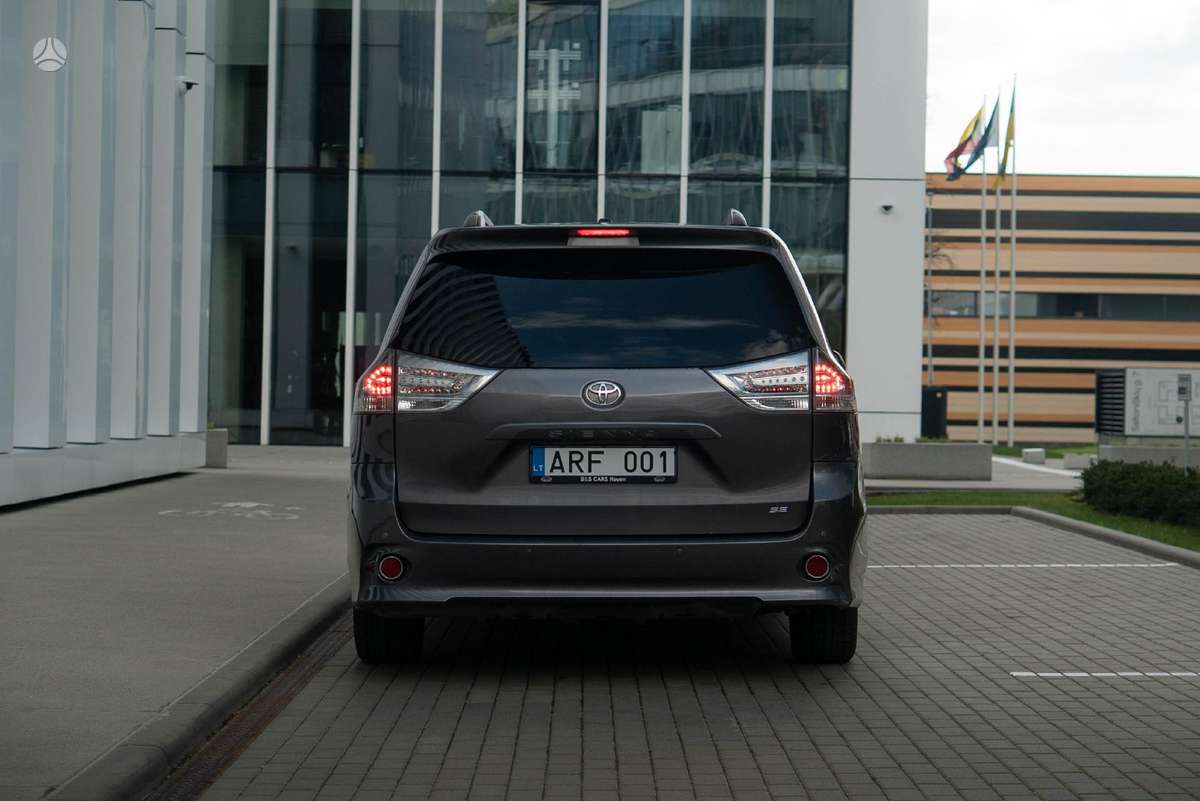 Toyota Sienna, 3.5 l., Минивэн