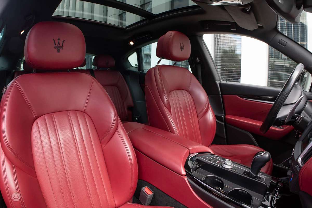 Maserati Levante, 3.0 l., off-road / crossover