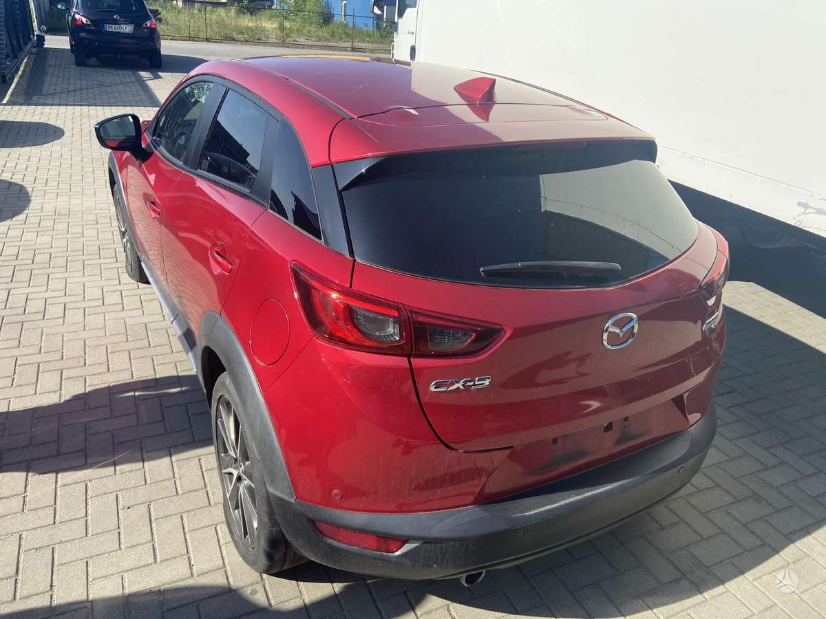 Mazda CX-3 по частям