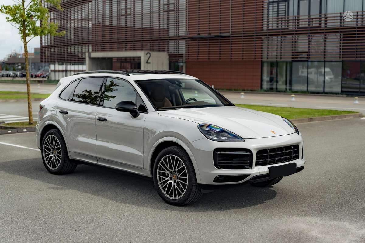 Porsche Cayenne - 6