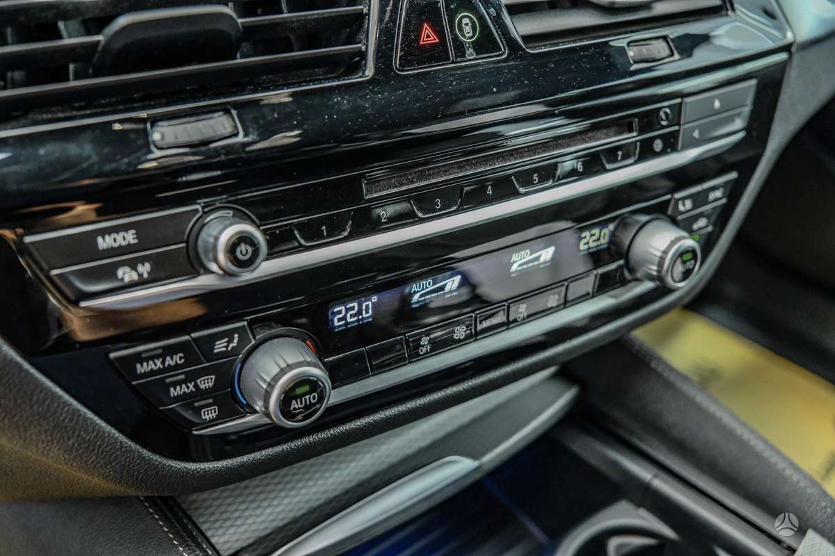 BMW 520, 2.0 l., wagon