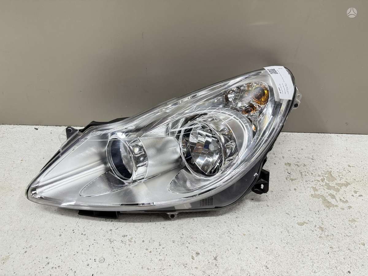 Opel Corsa sparnai, žibintai