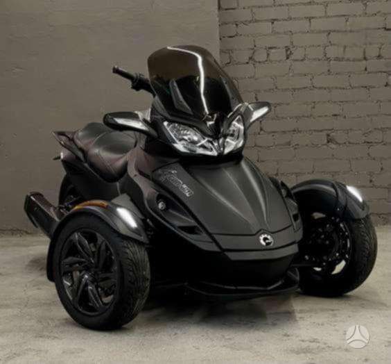 Can-Am Spyder, tricikli