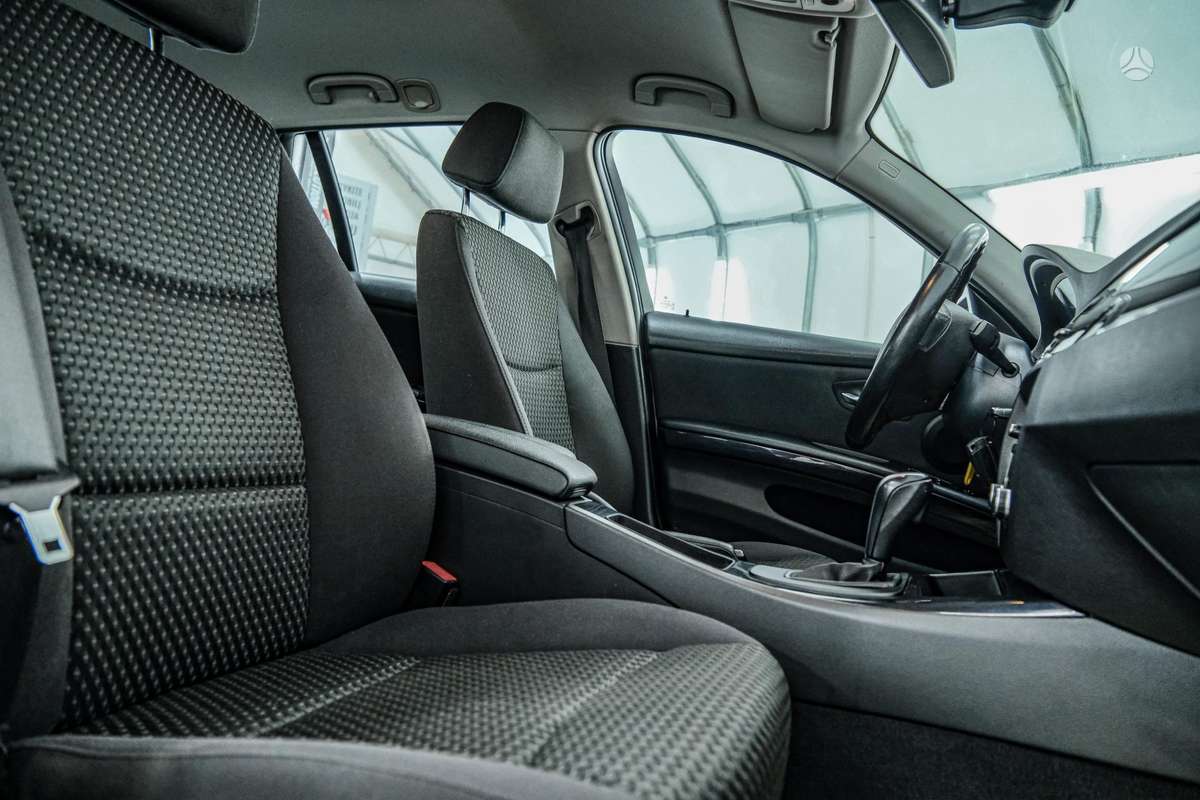BMW 320, 2.0 l., universalas