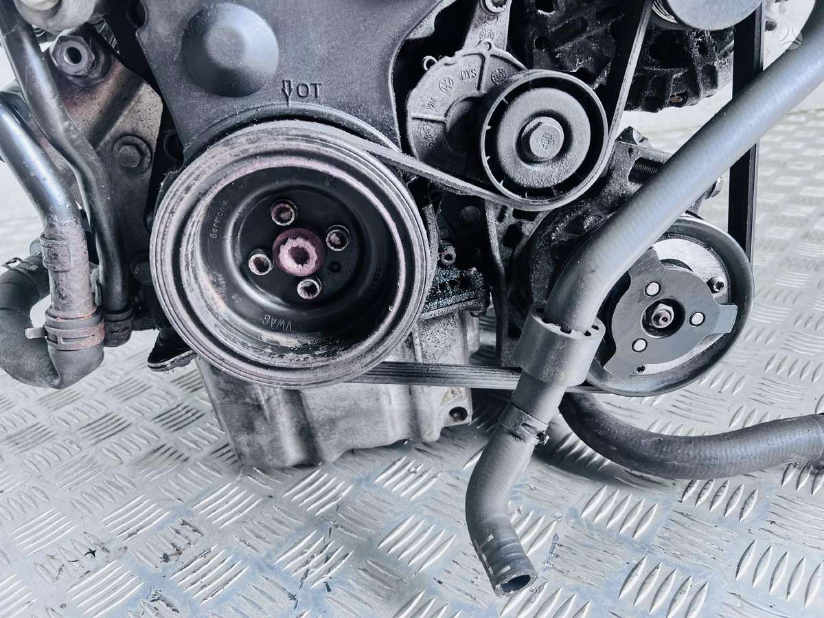 Volkswagen Passat engine parts
