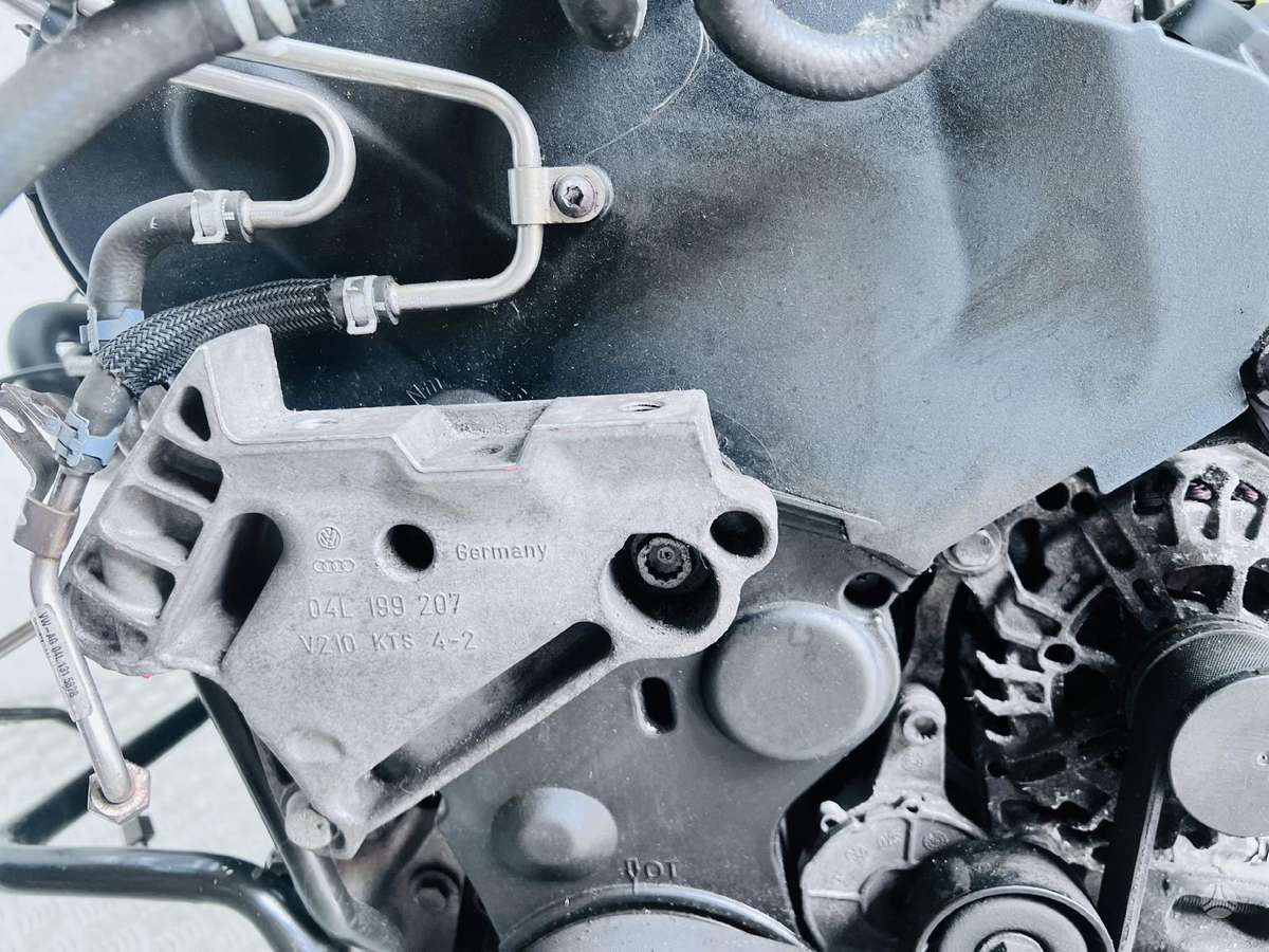 Volkswagen Passat engine parts