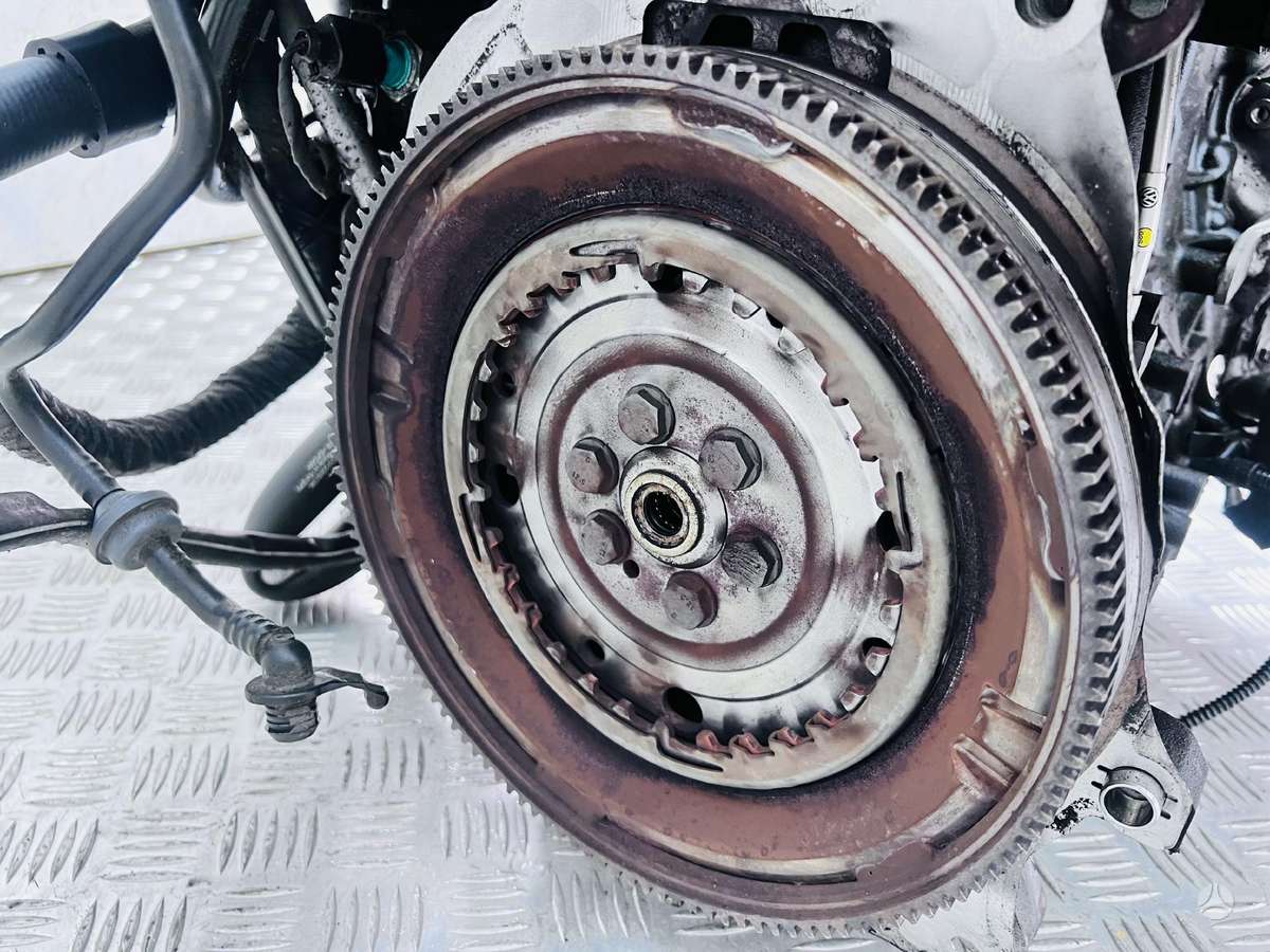 Volkswagen Passat engine parts