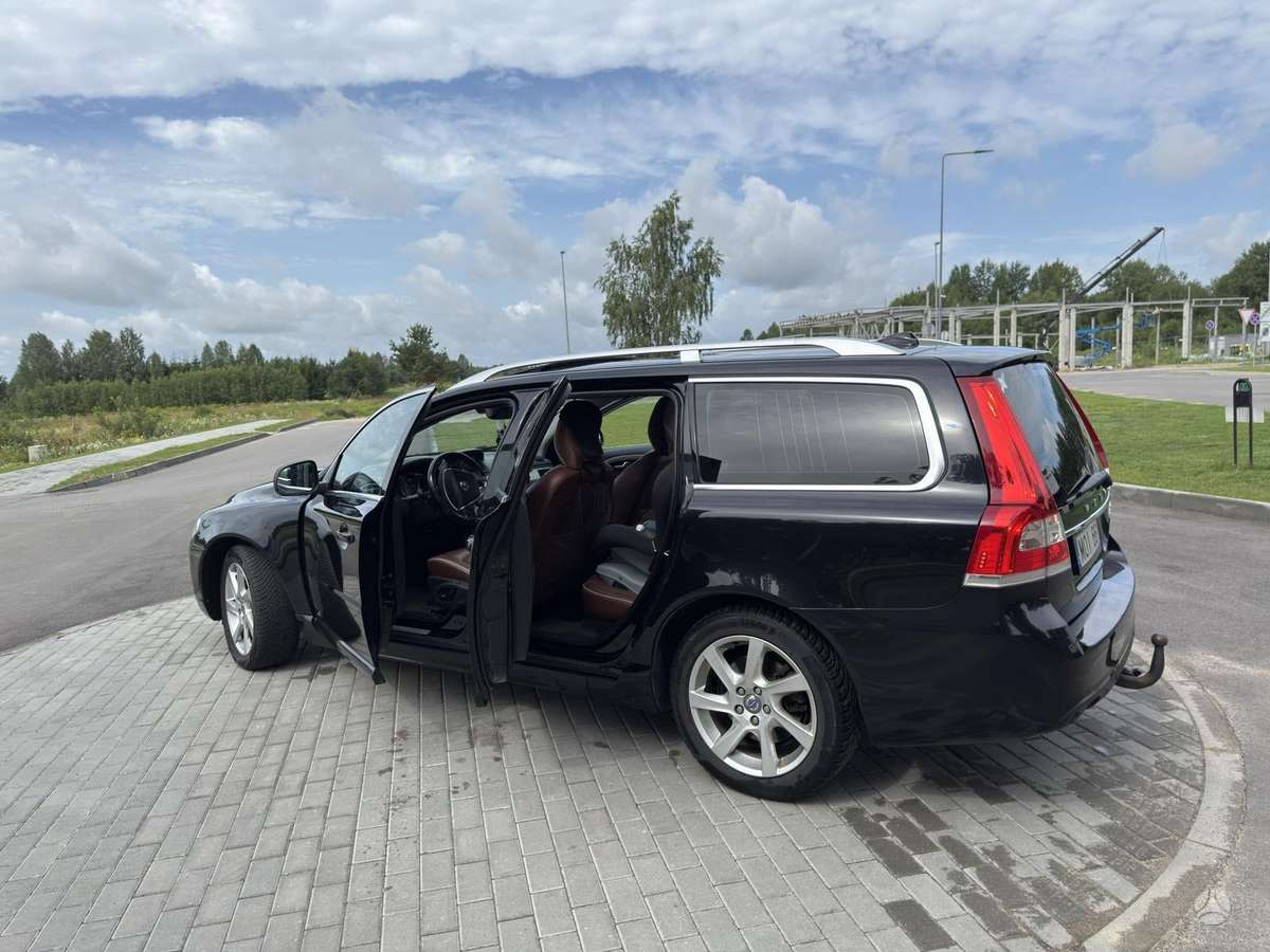 Volvo V70, 2.0 l., wagon