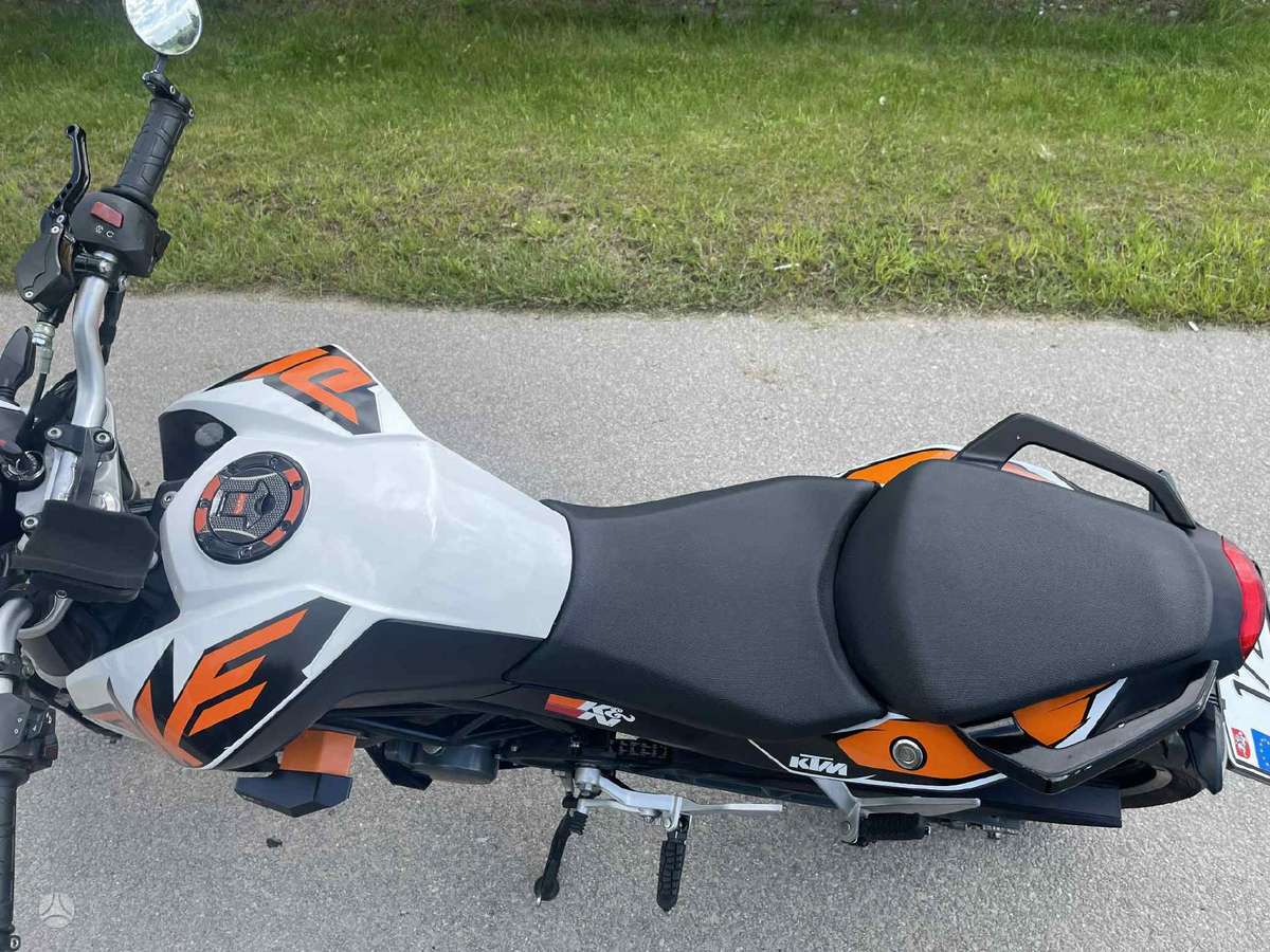 KTM Duke 125cc, street / classic