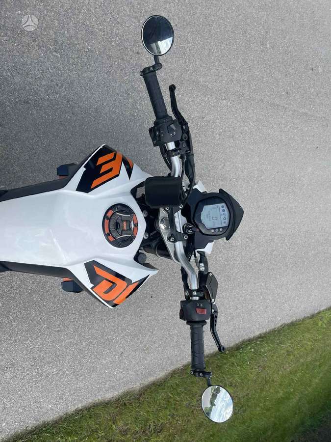 KTM Duke 125cc, street / classic