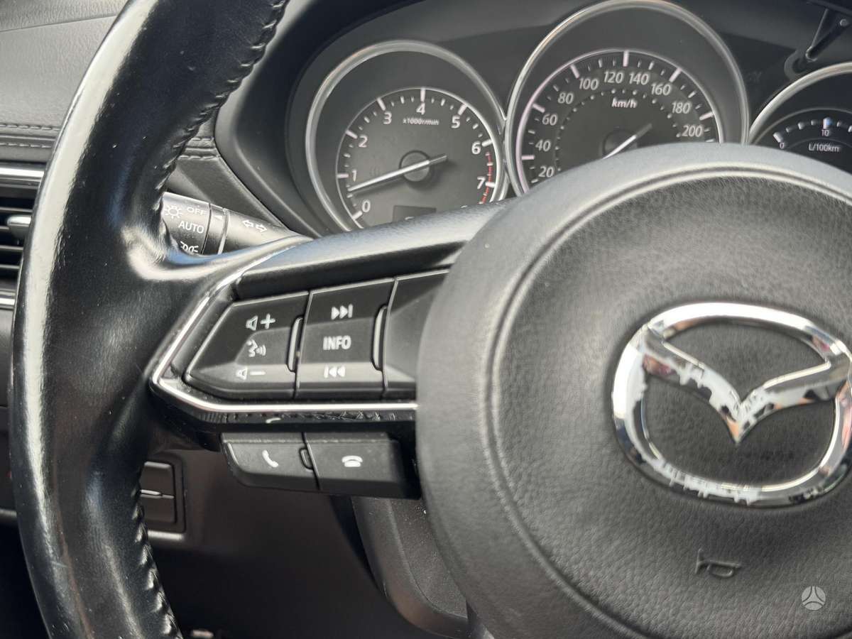 Mazda CX-5, 2.5 l., off-road / crossover