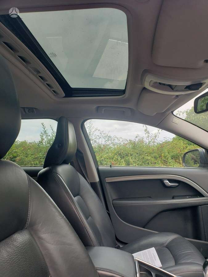 Volvo V70 Spalva 492