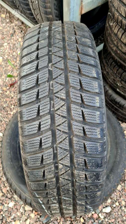Falken, winter 195/60 R16