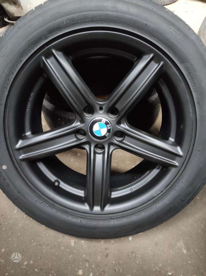 BMW, lengvojo lydinio, R18