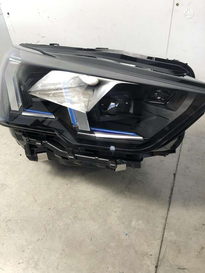 BMW X2, 5A77EB8-05, фары