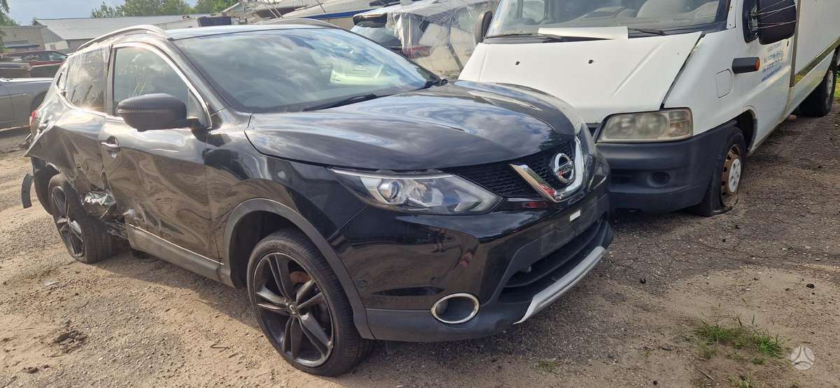 Nissan Qashqai по частям