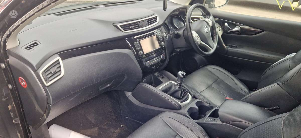Nissan Qashqai по частям
