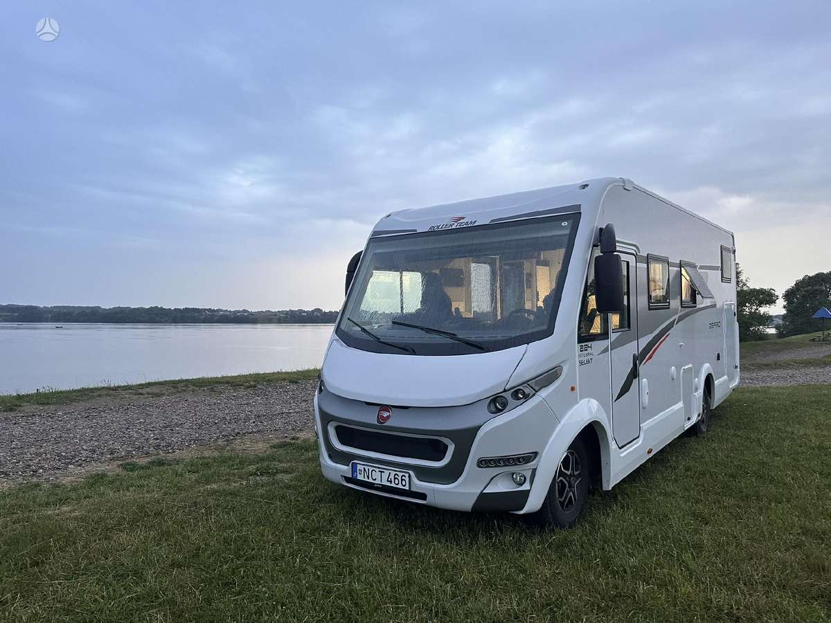 Roller Team Zefiro Plus 284, туристическиe автомобили