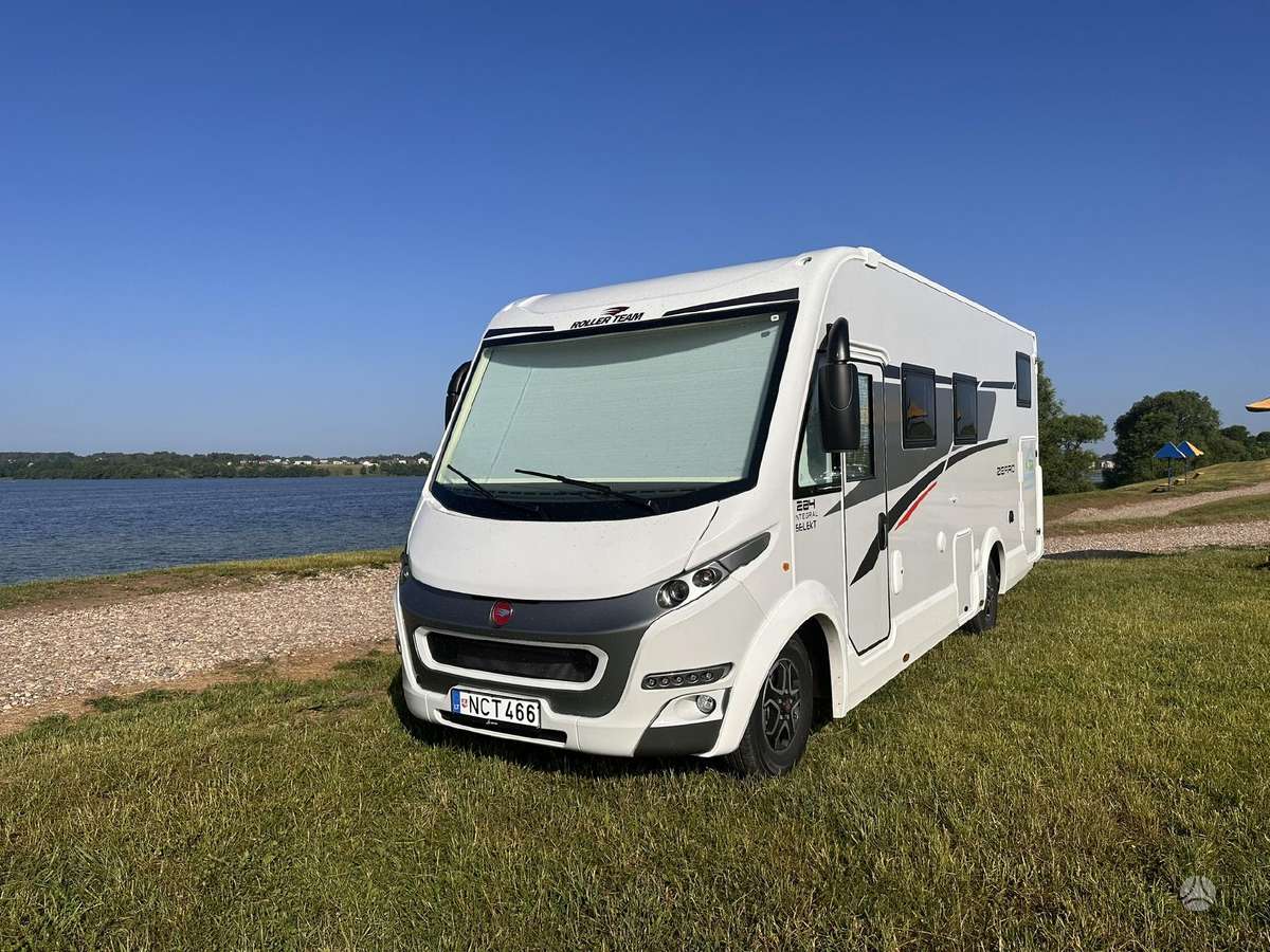 Roller Team Zefiro Plus 284, туристическиe автомобили