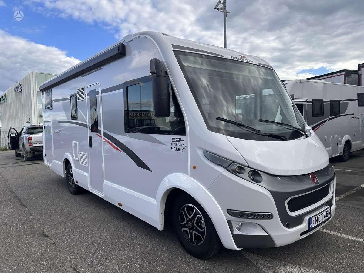 Roller Team Zefiro Plus 284, туристическиe автомобили