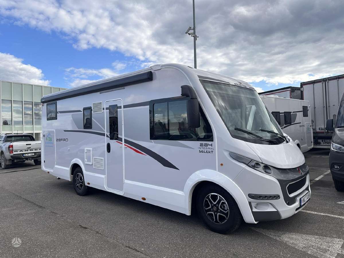 Roller Team Zefiro Plus 284, campers