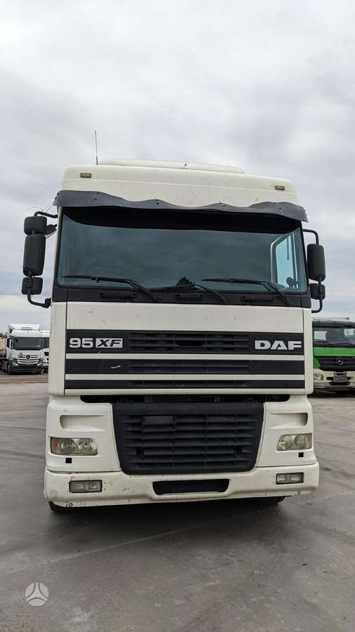 DAF XF 95.480, vilcējs