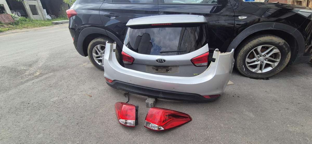 Kia Carens