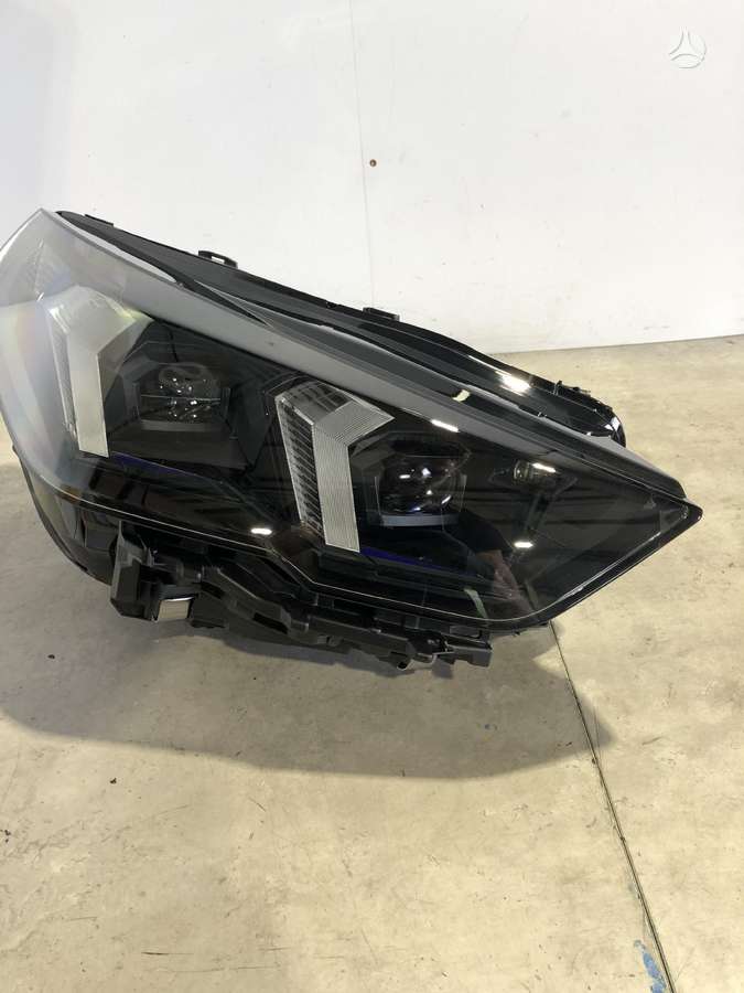BMW iX2, 5A77EC8-05, lights