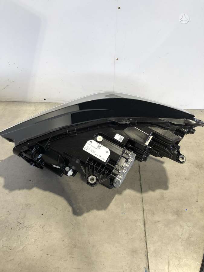 BMW iX2, 5A77EC8-05, lights
