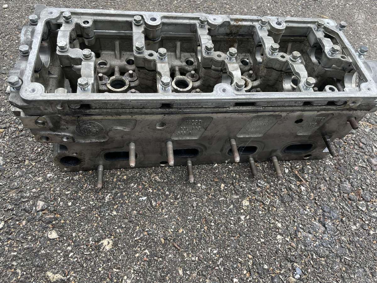 Volkswagen Caddy, 03l103373a, cylinder head