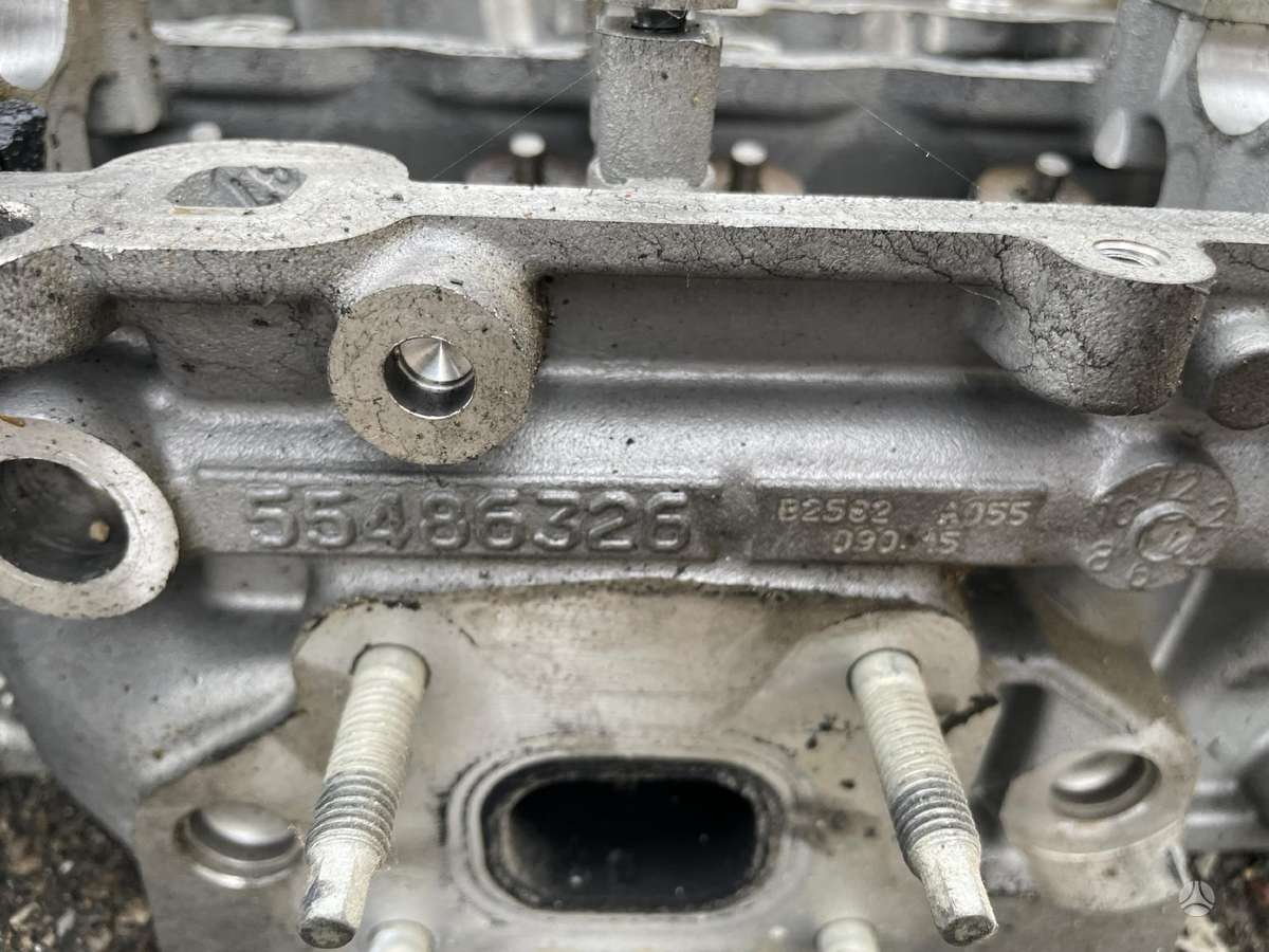 Opel Astra, 55486326, cylinder head