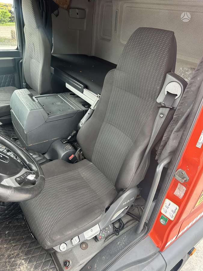 MAN TGL 8.240, шасси