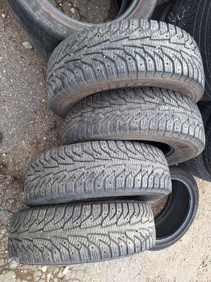 Nokian, universalios 215/75 R16