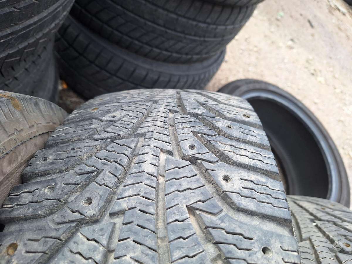 Nokian, universalios 215/75 R16