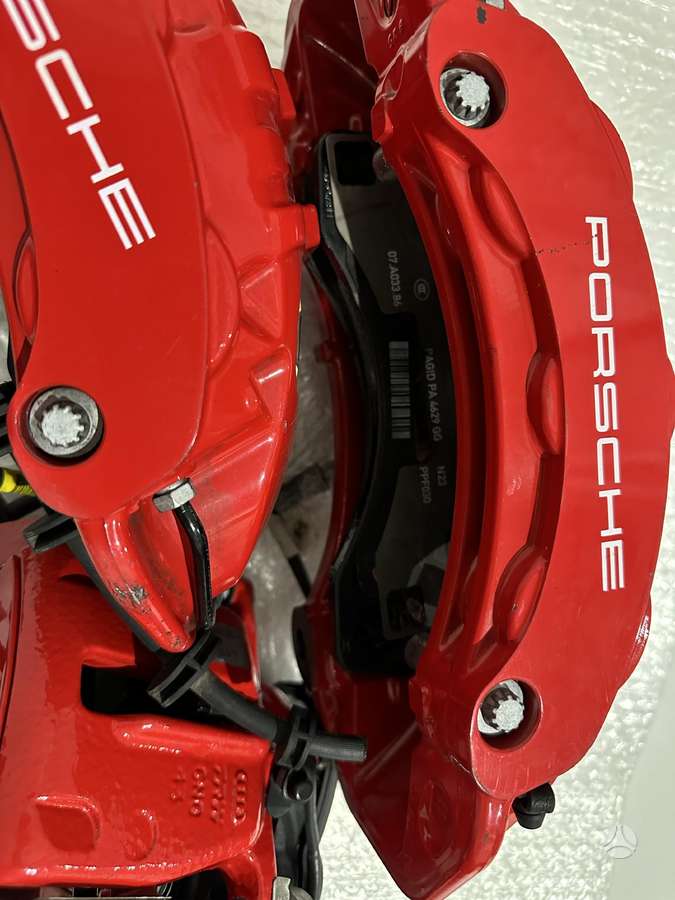 Porsche Macan brake discs