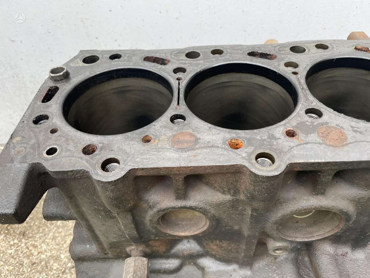 Mitsubishi L200, 4d56u, engine block