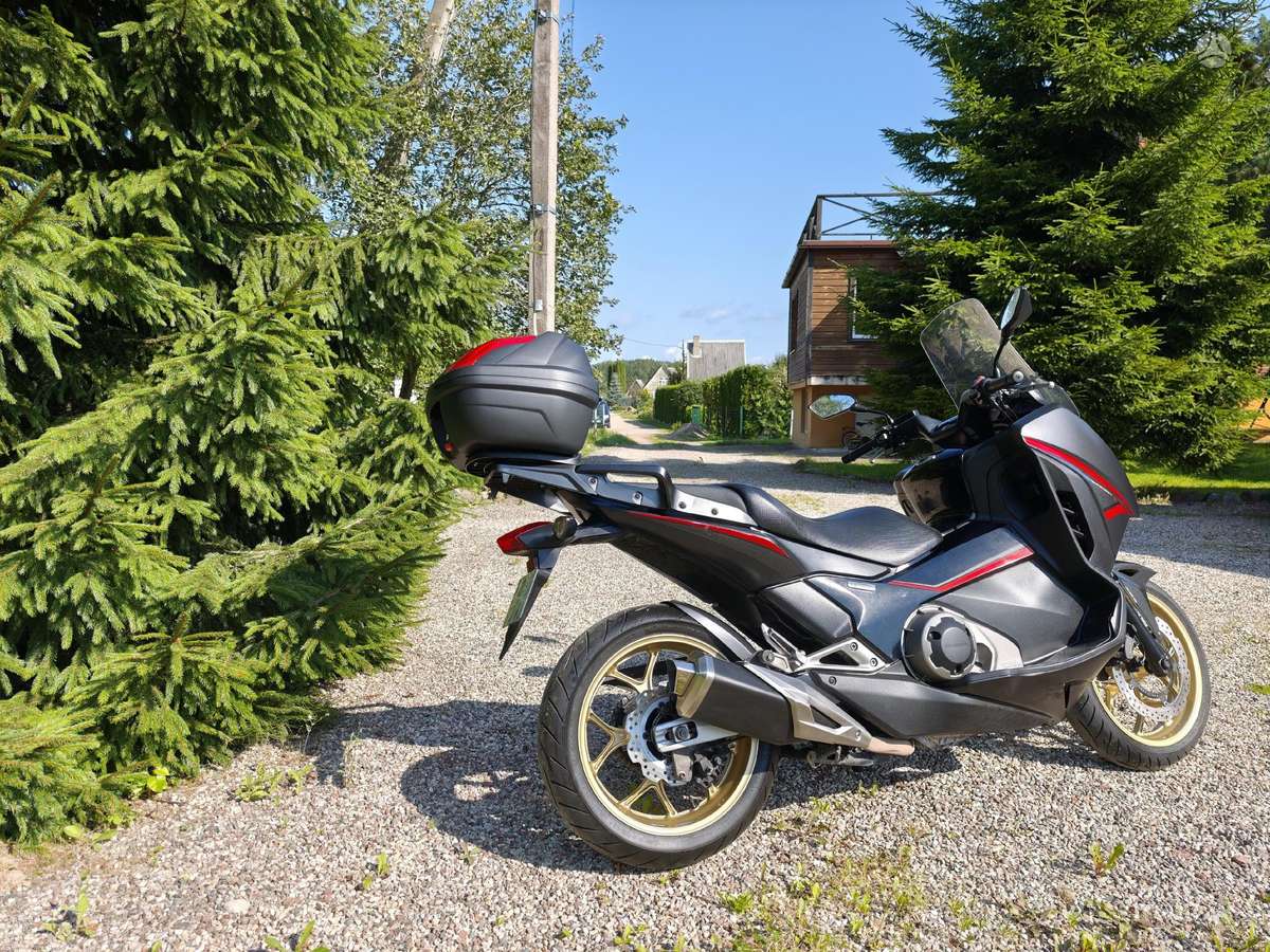 Honda NC 750cc, мотороллеры / мопеды