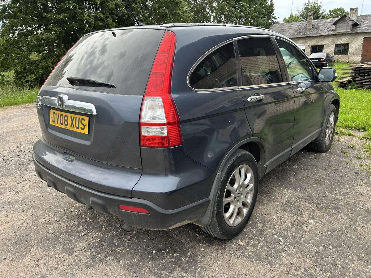 Honda CR-V Dalis pristatome