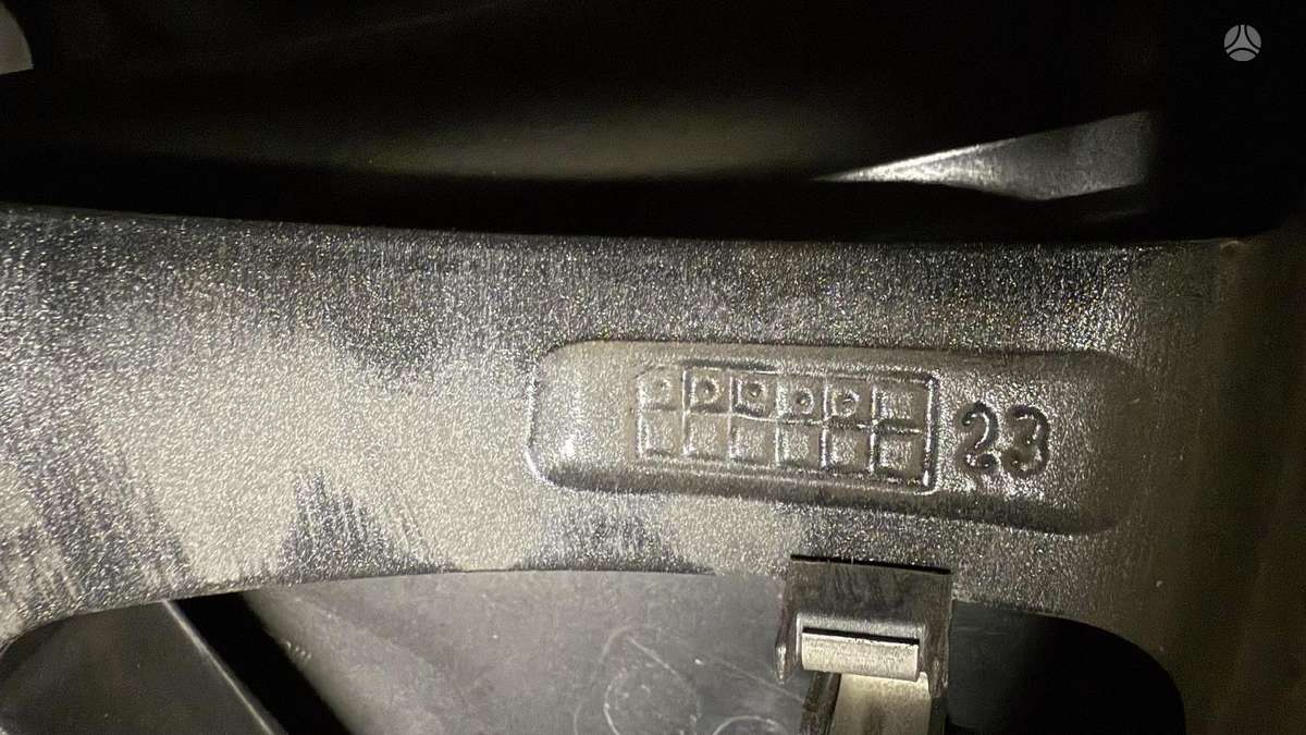TESLA Model 3, light alloy, R18