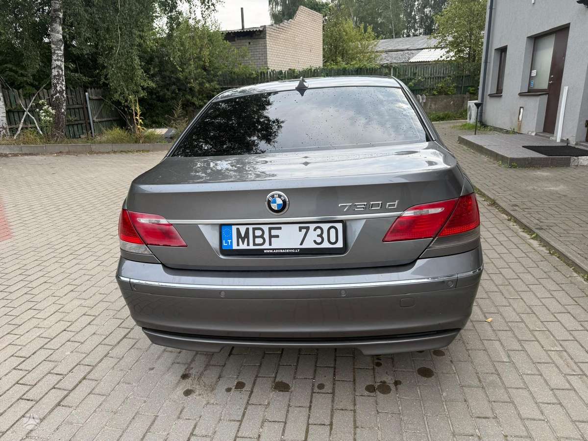 BMW 730, 3.0 l., Седан