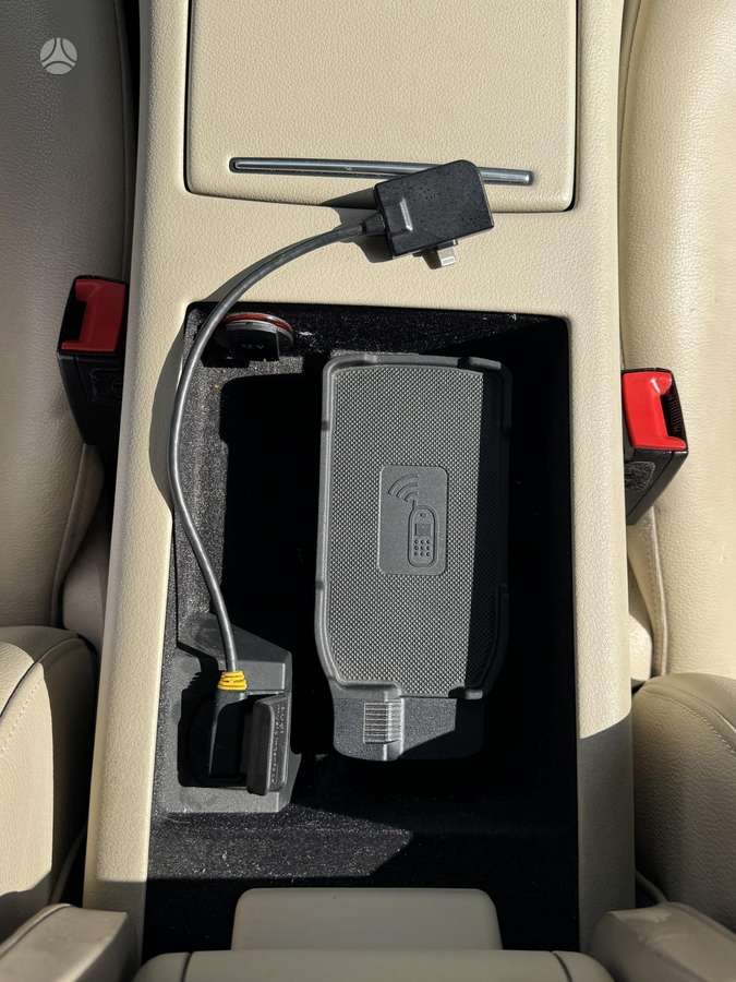 Audi A6, 2.0 l., sedanas