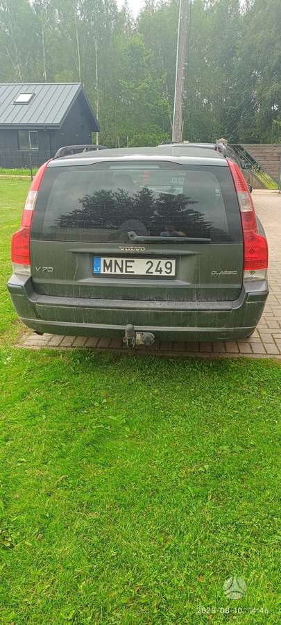 Volvo V70, Универсал