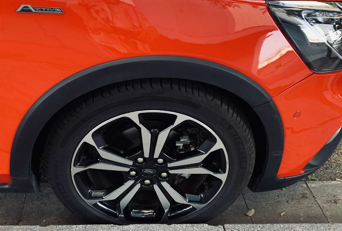 Ford ST-ACTIVE, lengvojo lydinio, R18