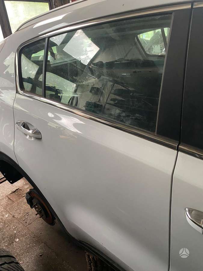 Kia Sportage dalimis