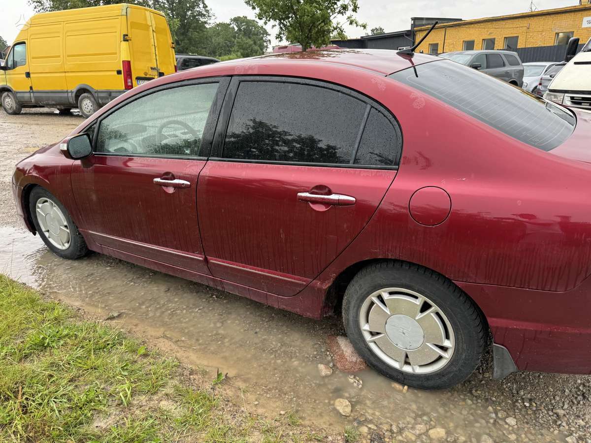 Honda Civic по частям