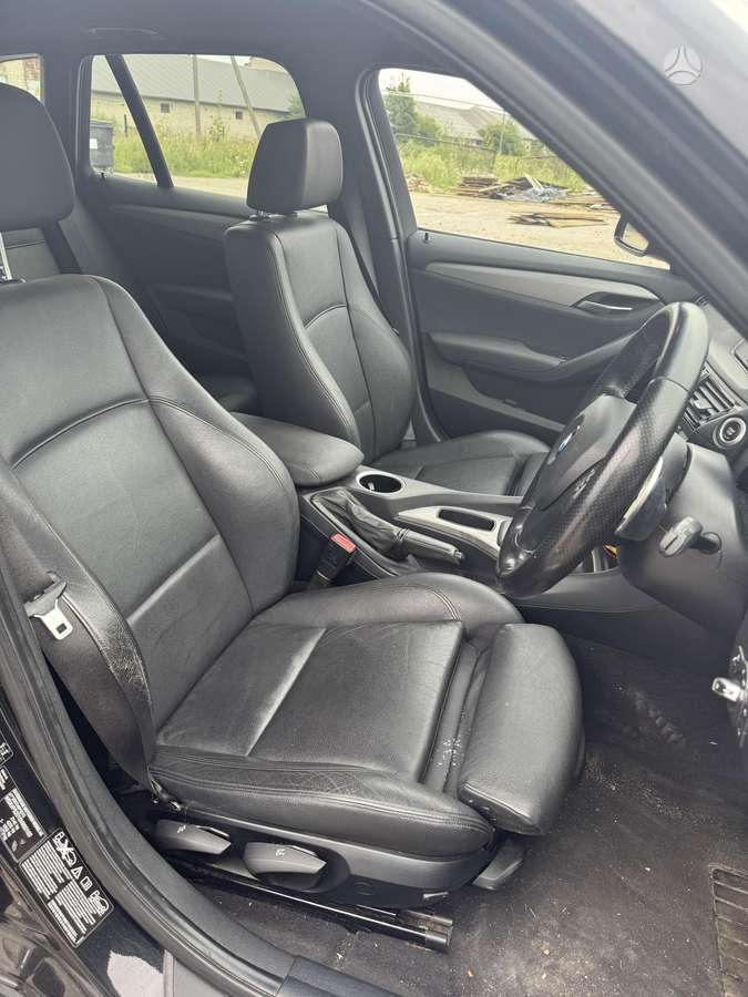 BMW X1 dalimis